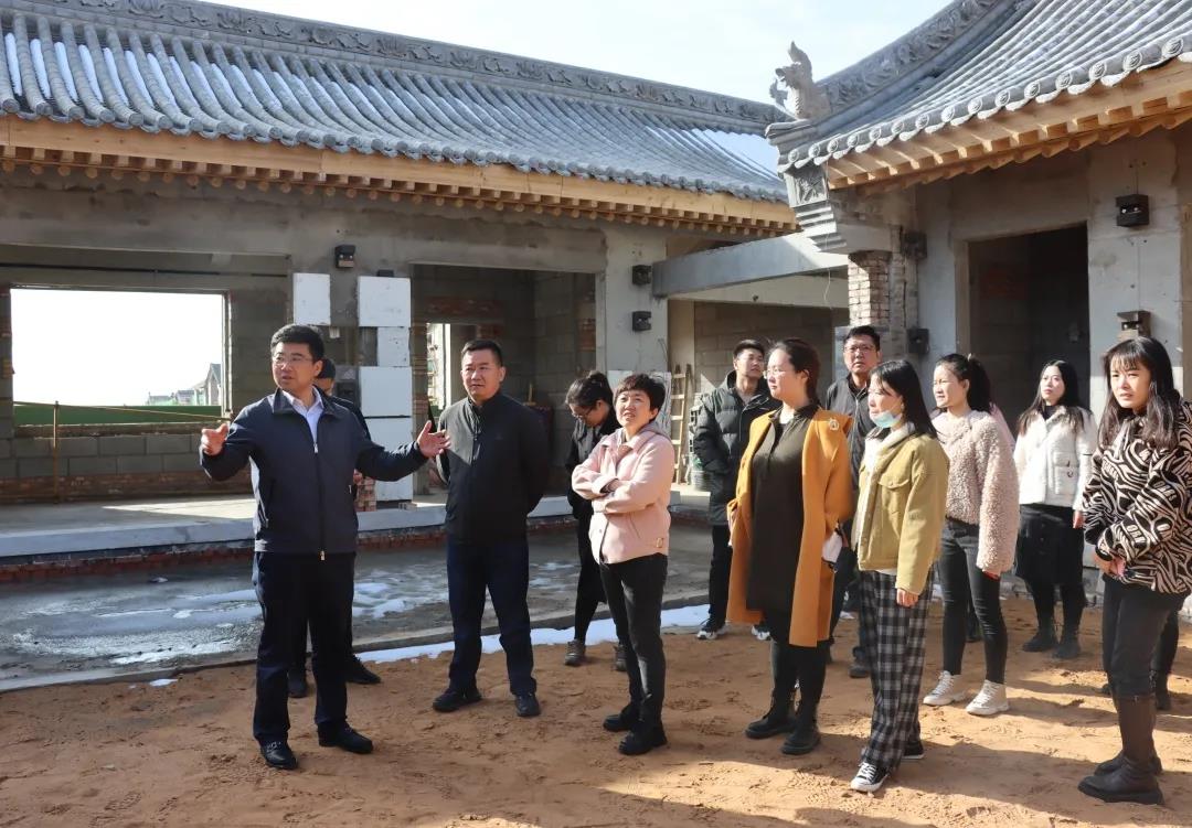 榆林市工商聯(lián)一行來榆陽高新區(qū)體育小鎮(zhèn)參觀交流